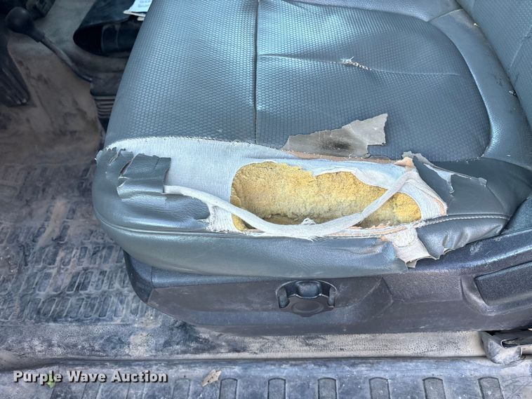 image for item EE4289 2012 Ford F550 bucket truck