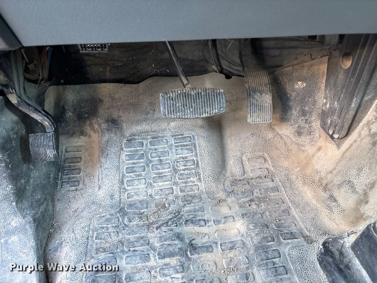 image for item EE4289 2012 Ford F550 bucket truck