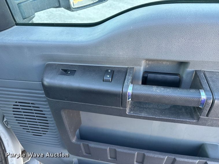 image for item EE4289 2012 Ford F550 bucket truck