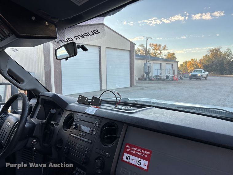 image for item EE4289 2012 Ford F550 bucket truck