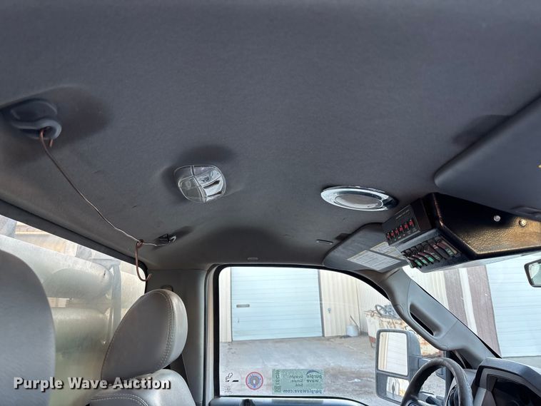 image for item EE4289 2012 Ford F550 bucket truck