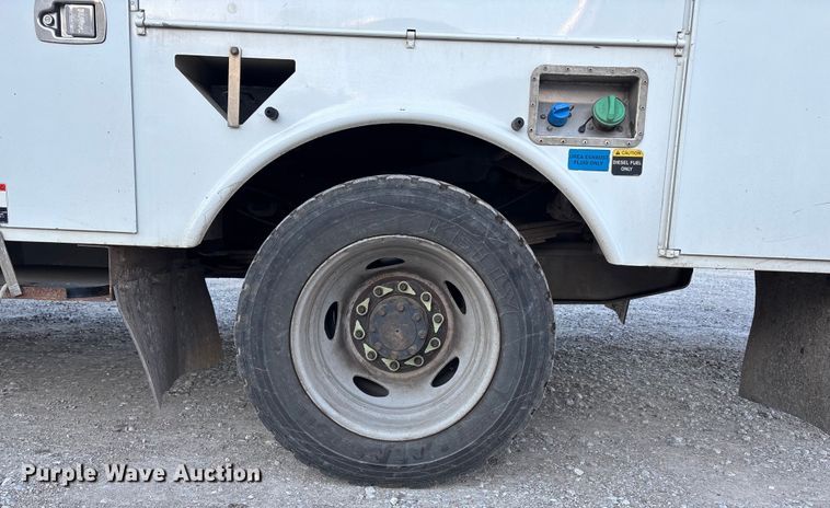 image for item EE4289 2012 Ford F550 bucket truck