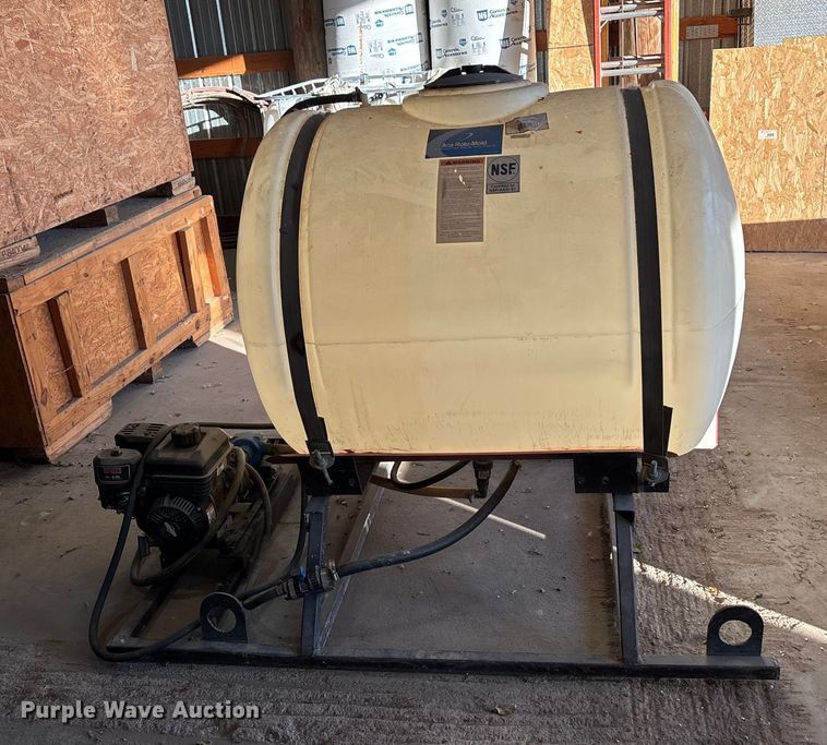 image for item EE4290 Sprayer Tank turf sprayer