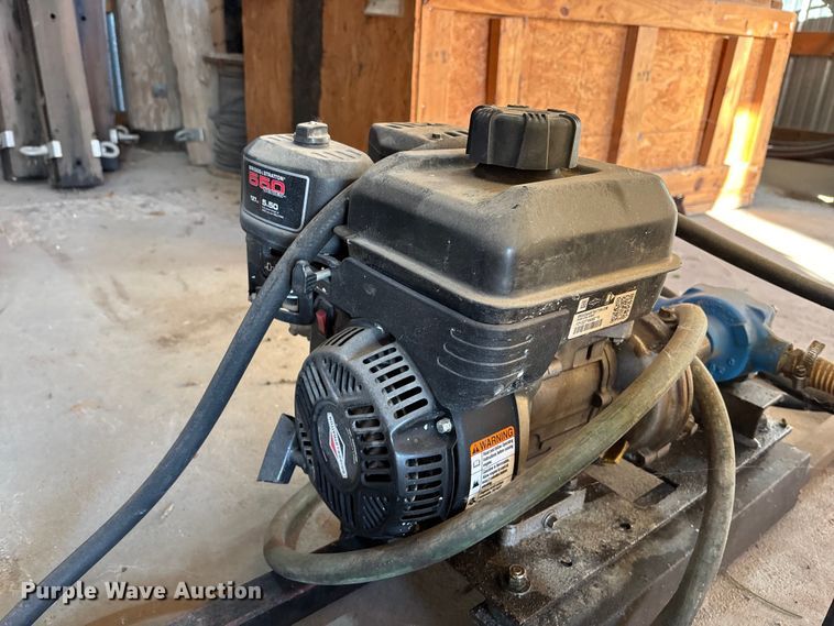 image for item EE4290 Sprayer Tank turf sprayer