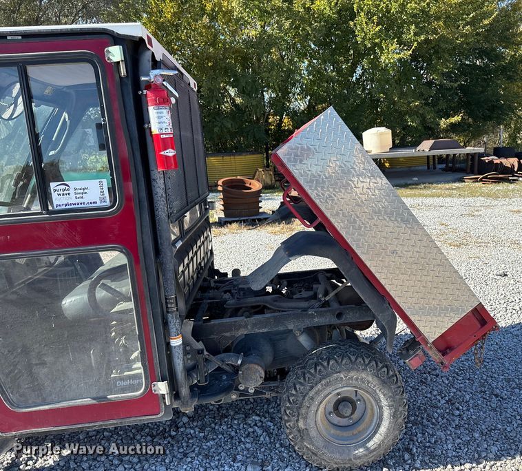 image for item EE4320 2007 Kawasaki Mule 3000 utility vehicle