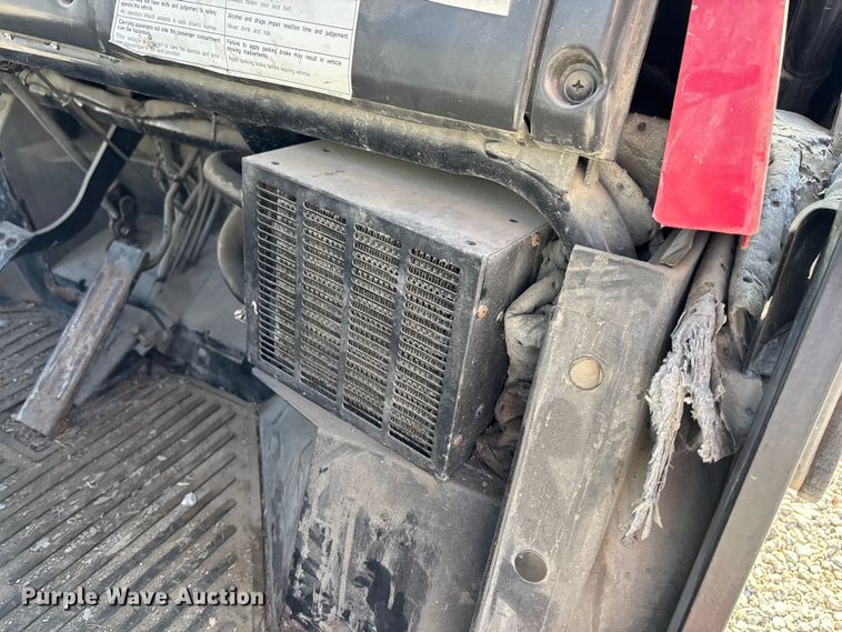 image for item EE4320 2007 Kawasaki Mule 3000 utility vehicle