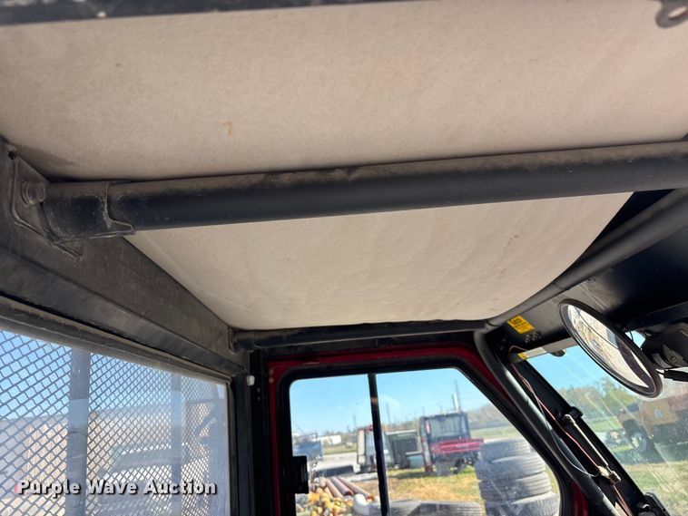 image for item EE4320 2007 Kawasaki Mule 3000 utility vehicle