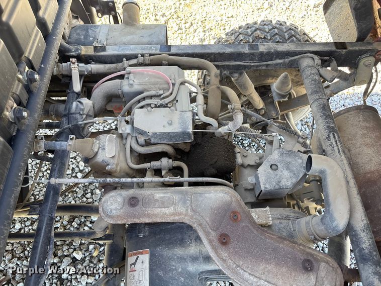 image for item EE4320 2007 Kawasaki Mule 3000 utility vehicle