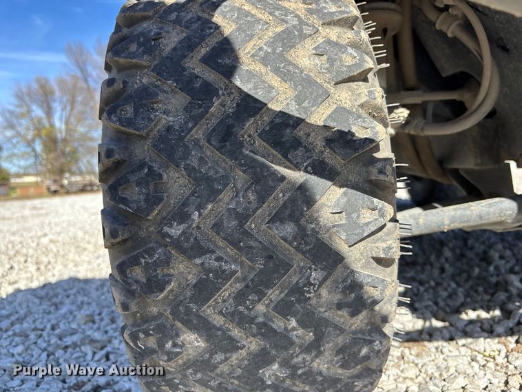 image for item EE4320 2007 Kawasaki Mule 3000 utility vehicle