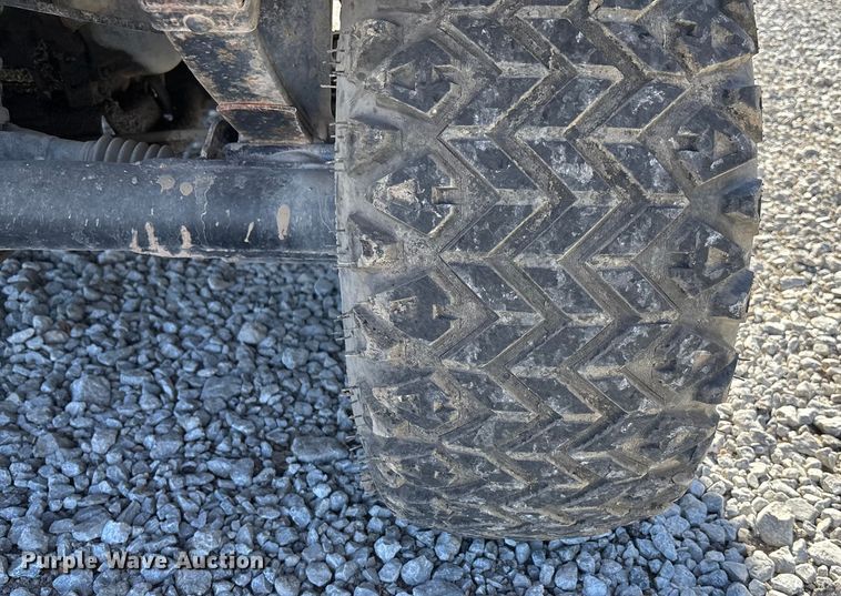 image for item EE4320 2007 Kawasaki Mule 3000 utility vehicle