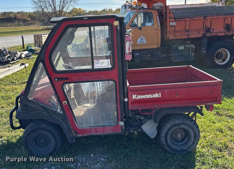 image for item EE4321 Kawasaki Mule 3000 utility vehicle