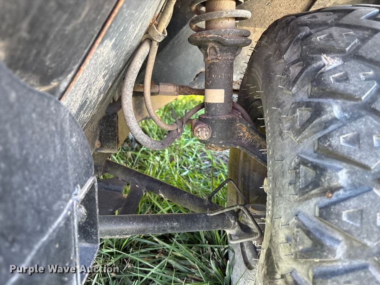 image for item EE4321 Kawasaki Mule 3000 utility vehicle