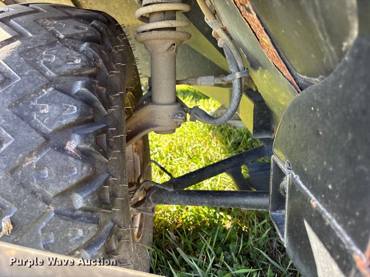 image for item EE4321 Kawasaki Mule 3000 utility vehicle