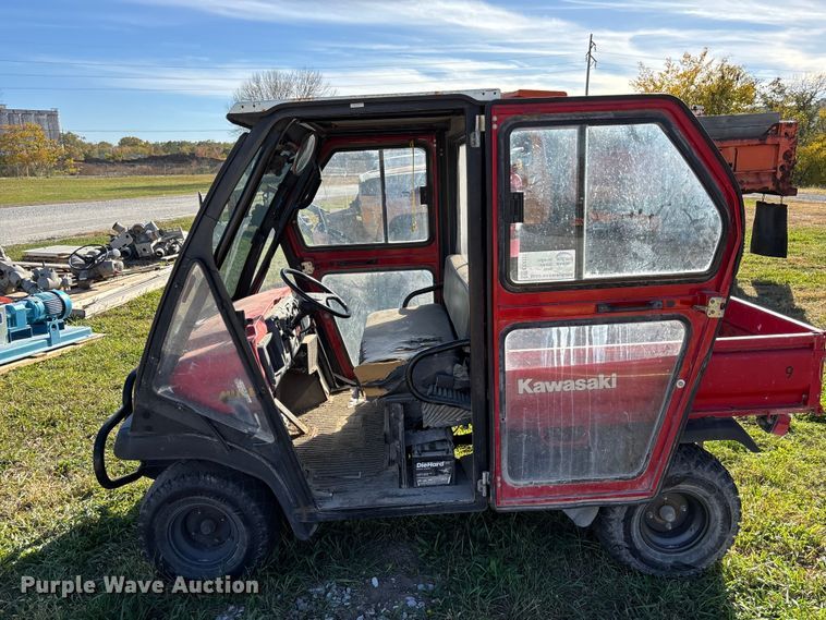 image for item EE4321 Kawasaki Mule 3000 utility vehicle
