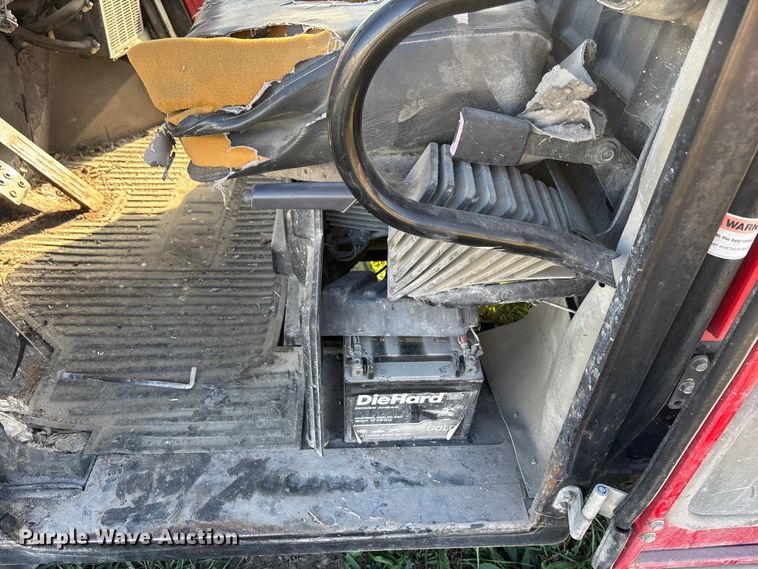 image for item EE4321 Kawasaki Mule 3000 utility vehicle