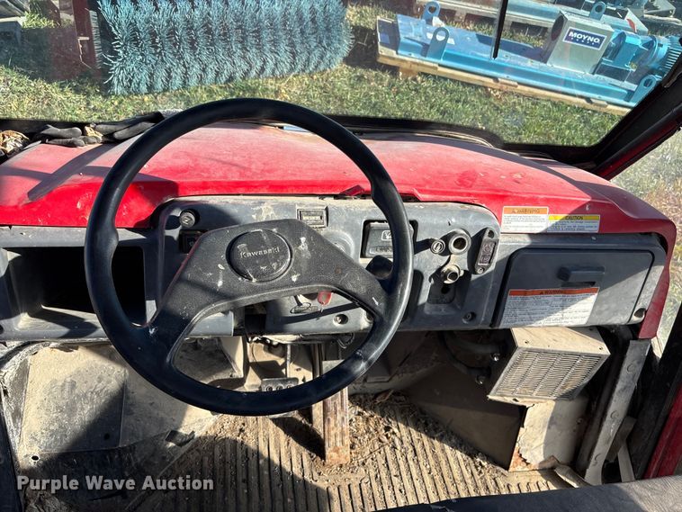 image for item EE4321 Kawasaki Mule 3000 utility vehicle