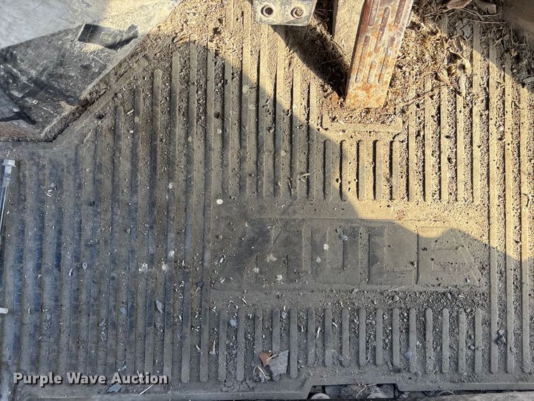 image for item EE4321 Kawasaki Mule 3000 utility vehicle