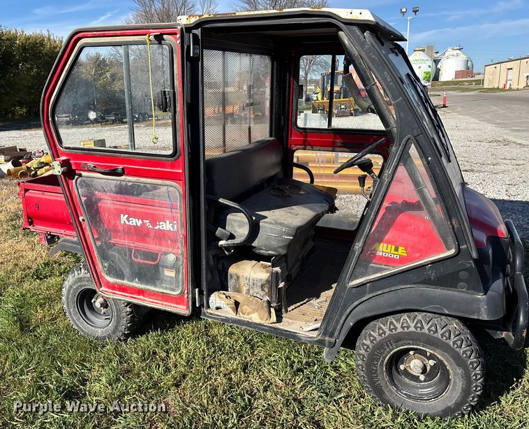 image for item EE4321 Kawasaki Mule 3000 utility vehicle