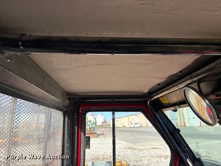 image for item EE4321 Kawasaki Mule 3000 utility vehicle