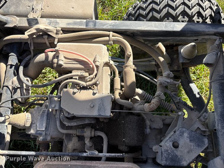 image for item EE4321 Kawasaki Mule 3000 utility vehicle