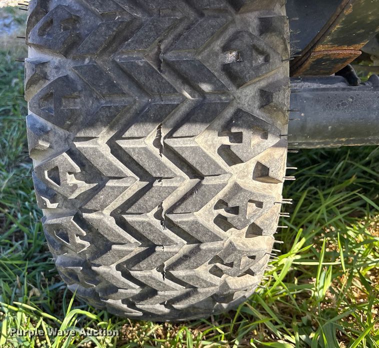 image for item EE4321 Kawasaki Mule 3000 utility vehicle