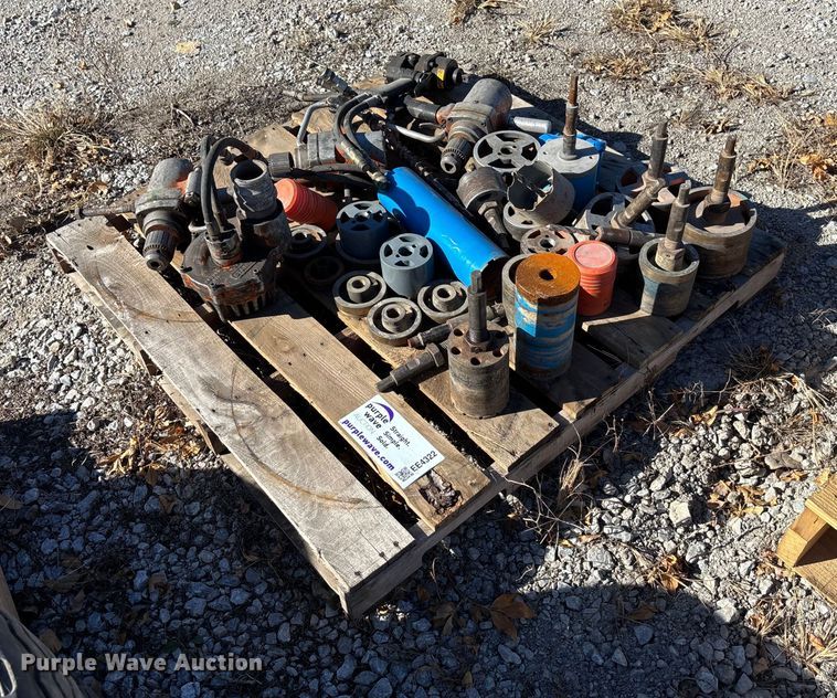 Tools in Lincoln, NE | Item EE4322 sold | Purple Wave