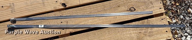 image for item EE4358 Approximately 500 hose clamps