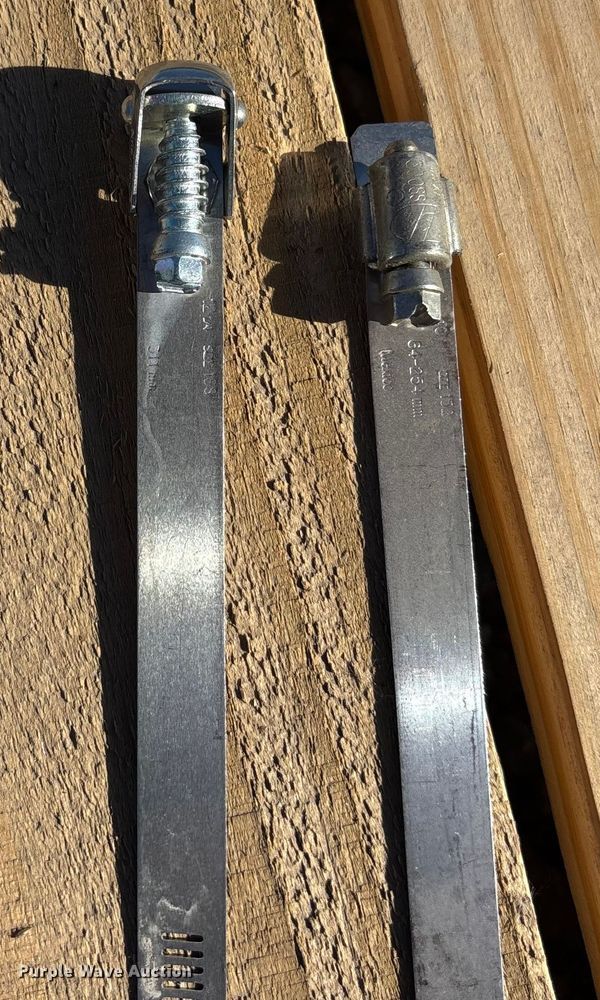 image for item EE4358 Approximately 500 hose clamps