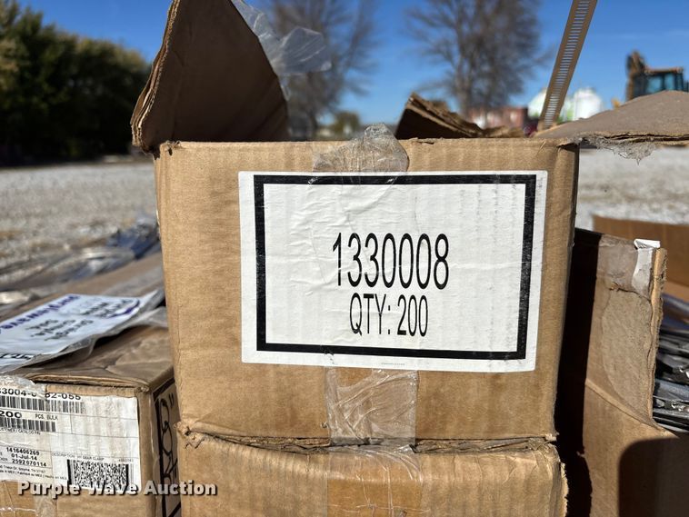 image for item EE4358 Approximately 500 hose clamps