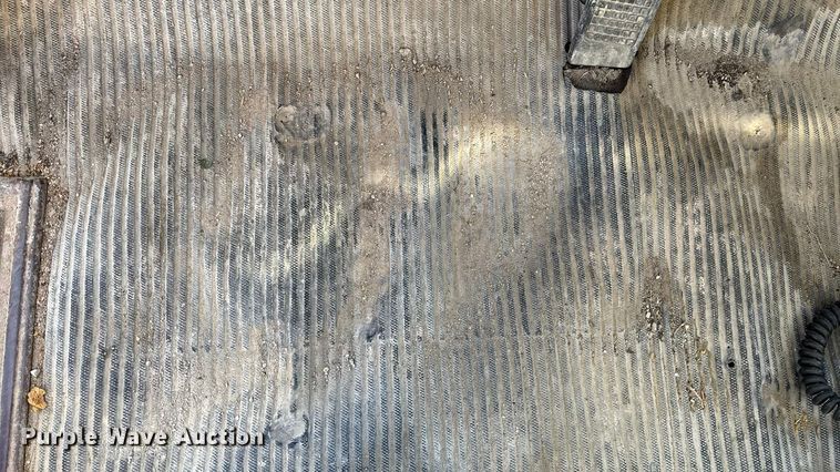 image for item EE4360 1995 Ford LT8000 dump truck