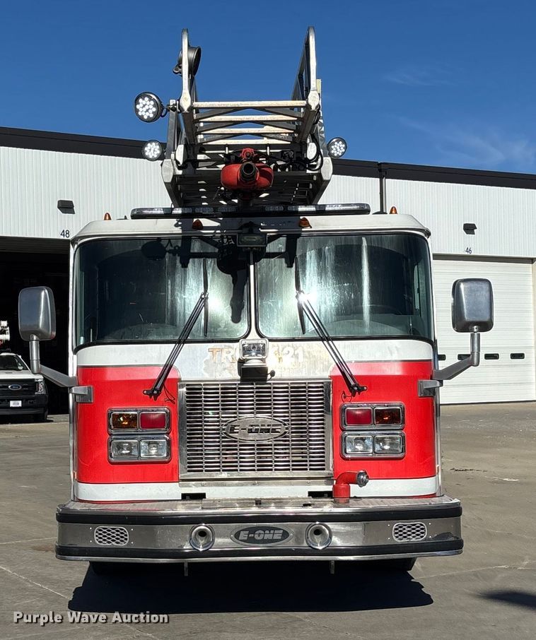 image for item EE4363 1996 E-One pumper fire truck