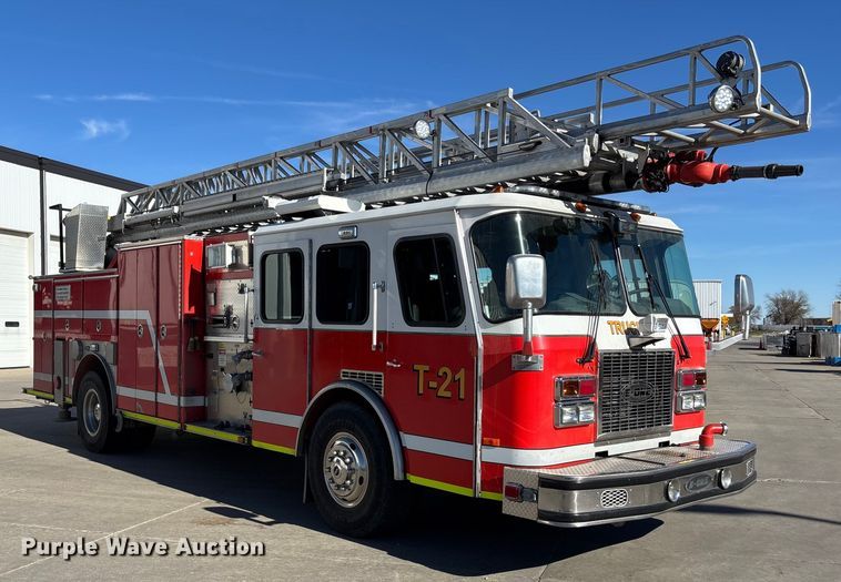 image for item EE4363 1996 E-One pumper fire truck