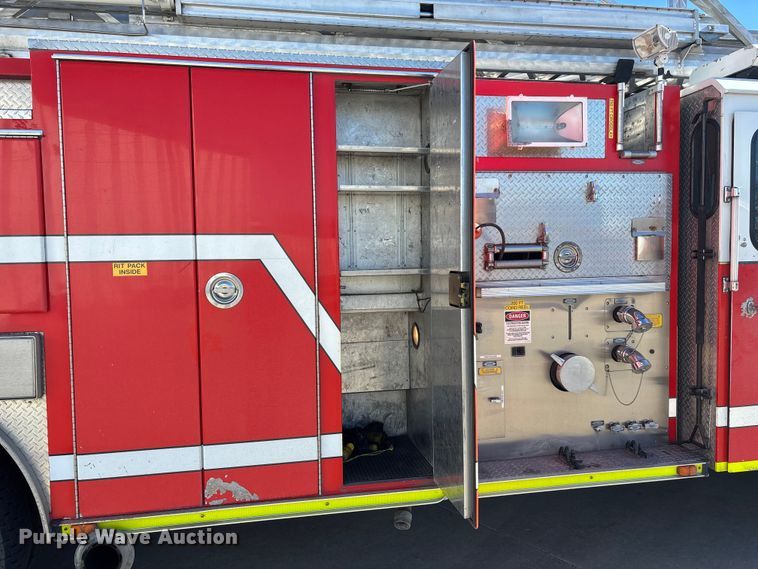 image for item EE4363 1996 E-One pumper fire truck