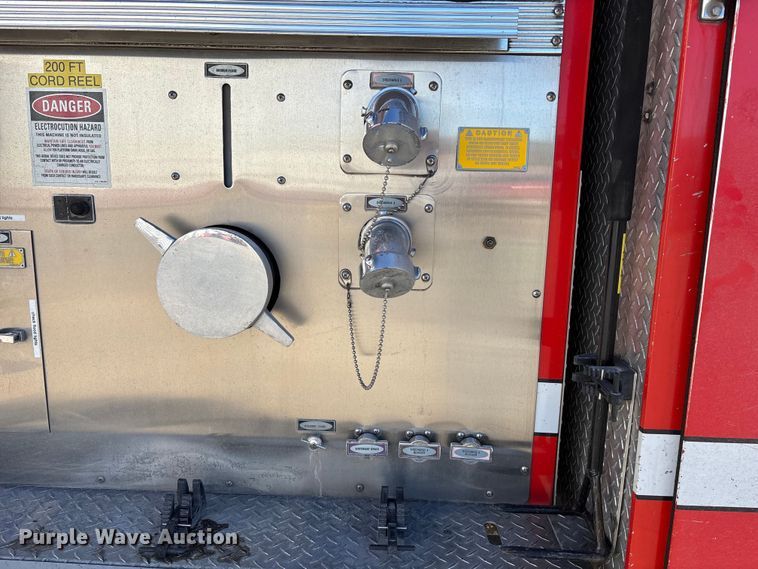 image for item EE4363 1996 E-One pumper fire truck