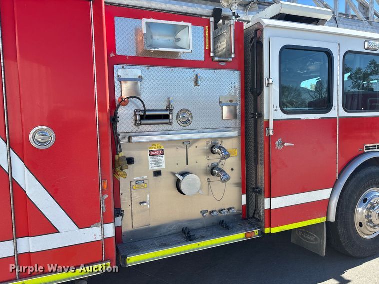 image for item EE4363 1996 E-One pumper fire truck