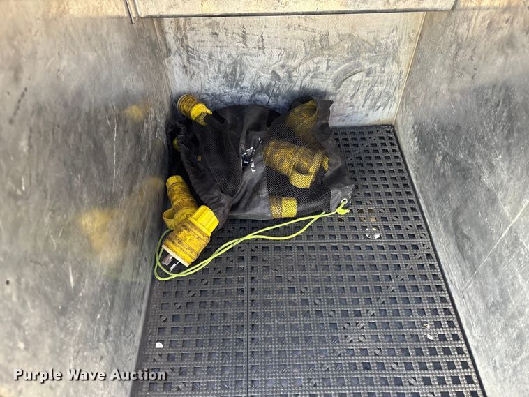 image for item EE4363 1996 E-One pumper fire truck