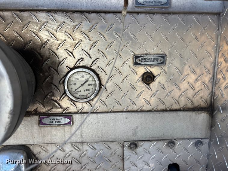 image for item EE4363 1996 E-One pumper fire truck