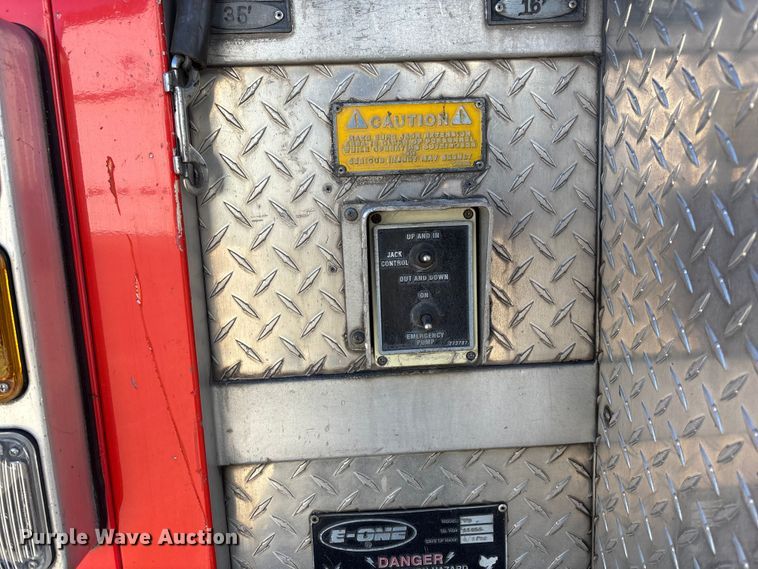 image for item EE4363 1996 E-One pumper fire truck