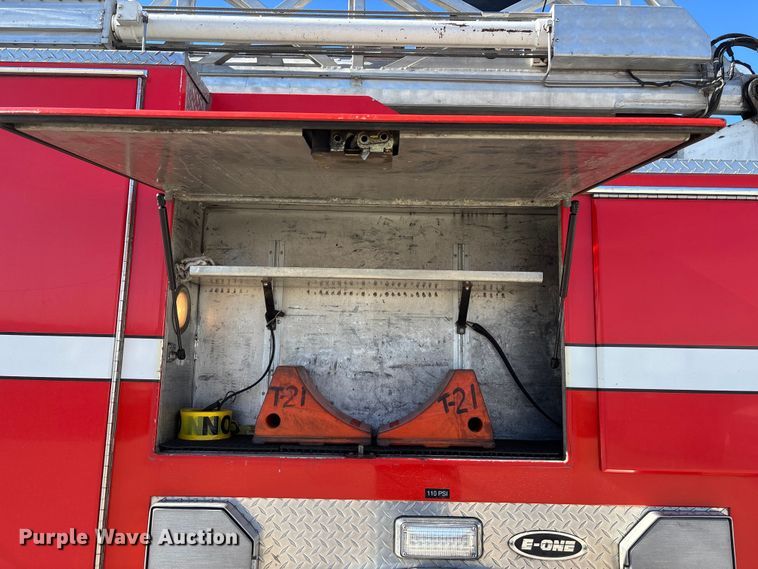 image for item EE4363 1996 E-One pumper fire truck