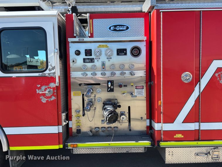 image for item EE4363 1996 E-One pumper fire truck