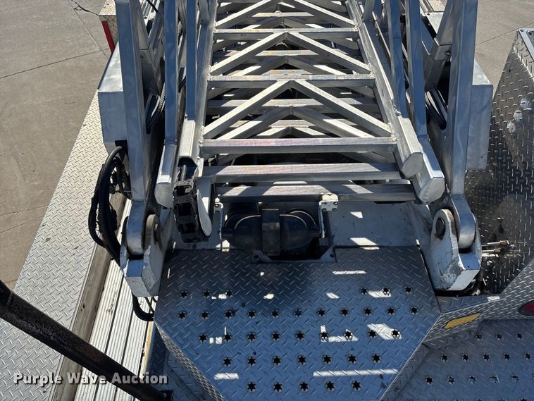 image for item EE4363 1996 E-One pumper fire truck