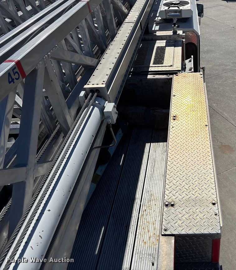 image for item EE4363 1996 E-One pumper fire truck