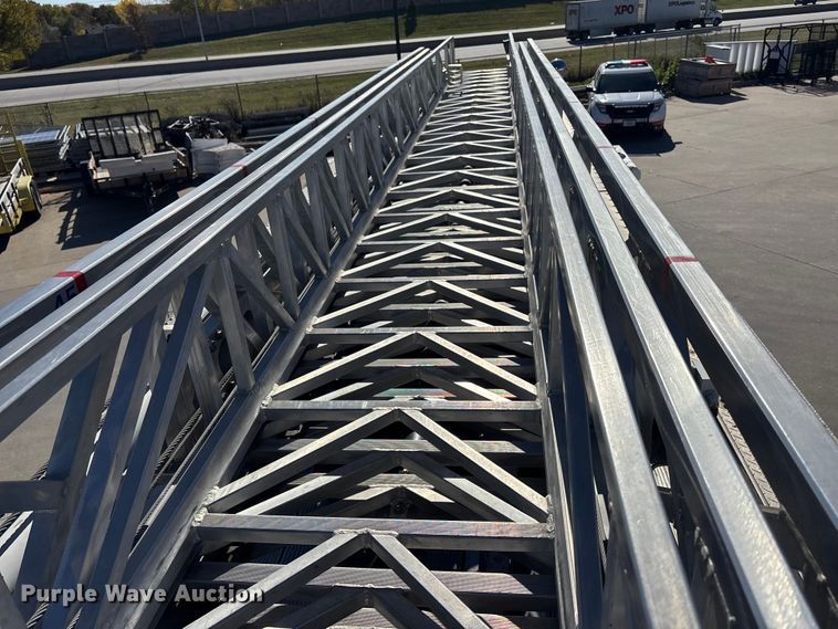 image for item EE4363 1996 E-One pumper fire truck