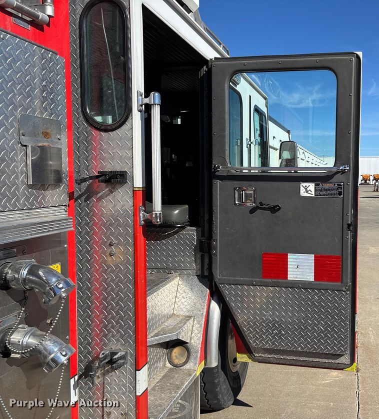 image for item EE4363 1996 E-One pumper fire truck