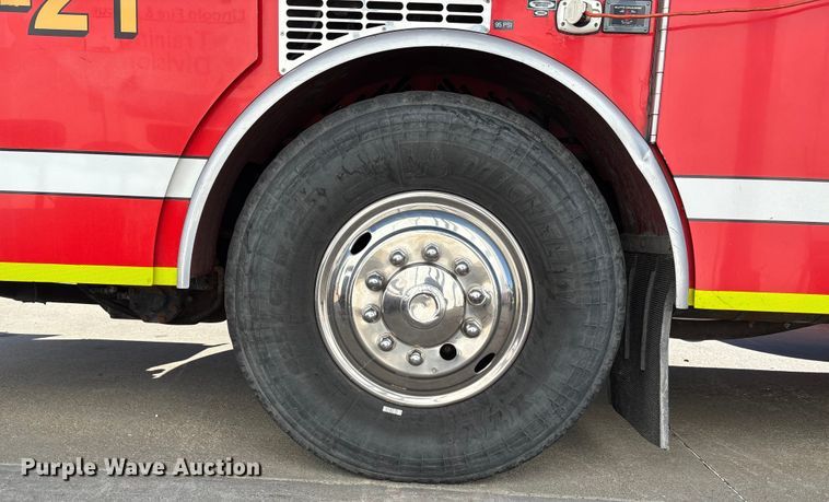 image for item EE4363 1996 E-One pumper fire truck