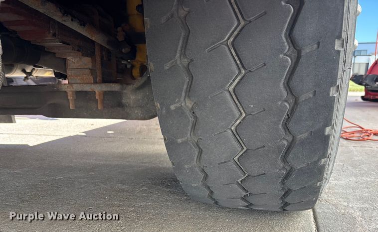 image for item EE4363 1996 E-One pumper fire truck