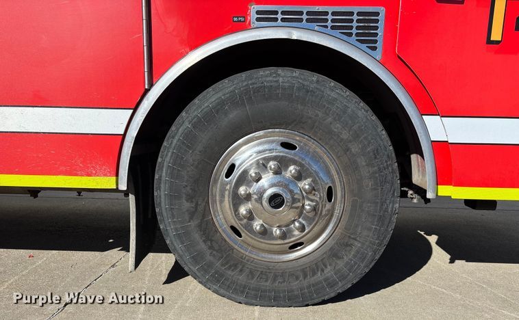 image for item EE4363 1996 E-One pumper fire truck