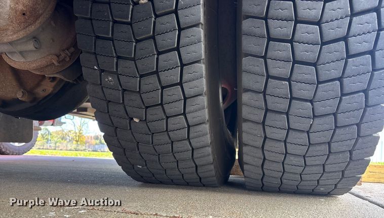 image for item EE4363 1996 E-One pumper fire truck