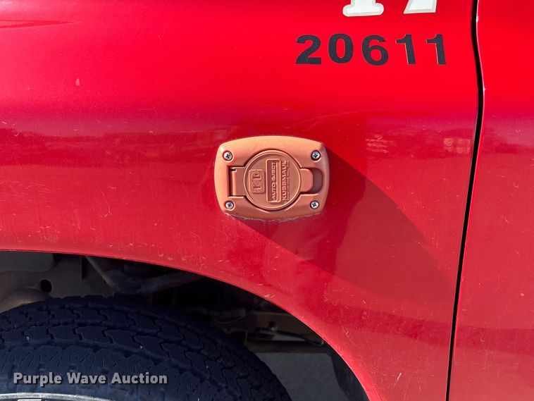 image for item EE4364 2005 Dodge Ram 1500 Quad Cab pickup truck