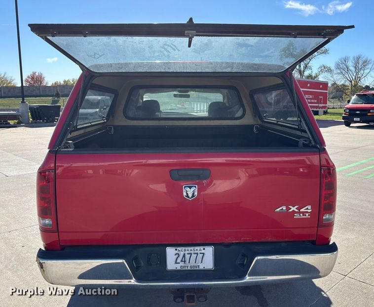 image for item EE4364 2005 Dodge Ram 1500 Quad Cab pickup truck